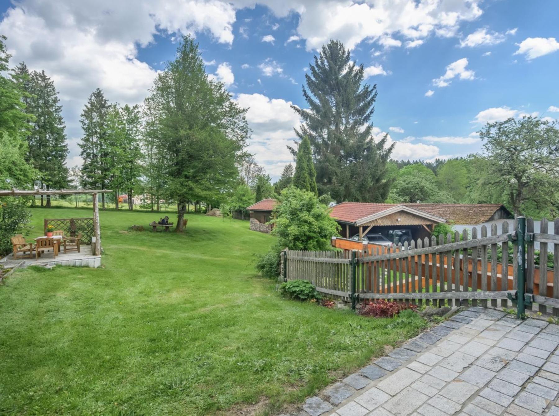 400Qm Bayerische Villa 2500Qm Uneinsehbarer Garten In Beliebter Urlaubsregion Freyung Exterior foto